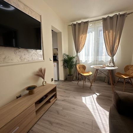 Angel House Apartment Deva Bagian luar foto