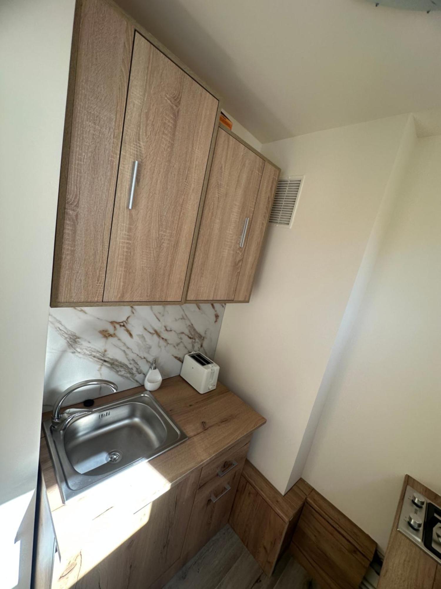 Angel House Apartment Deva Bagian luar foto